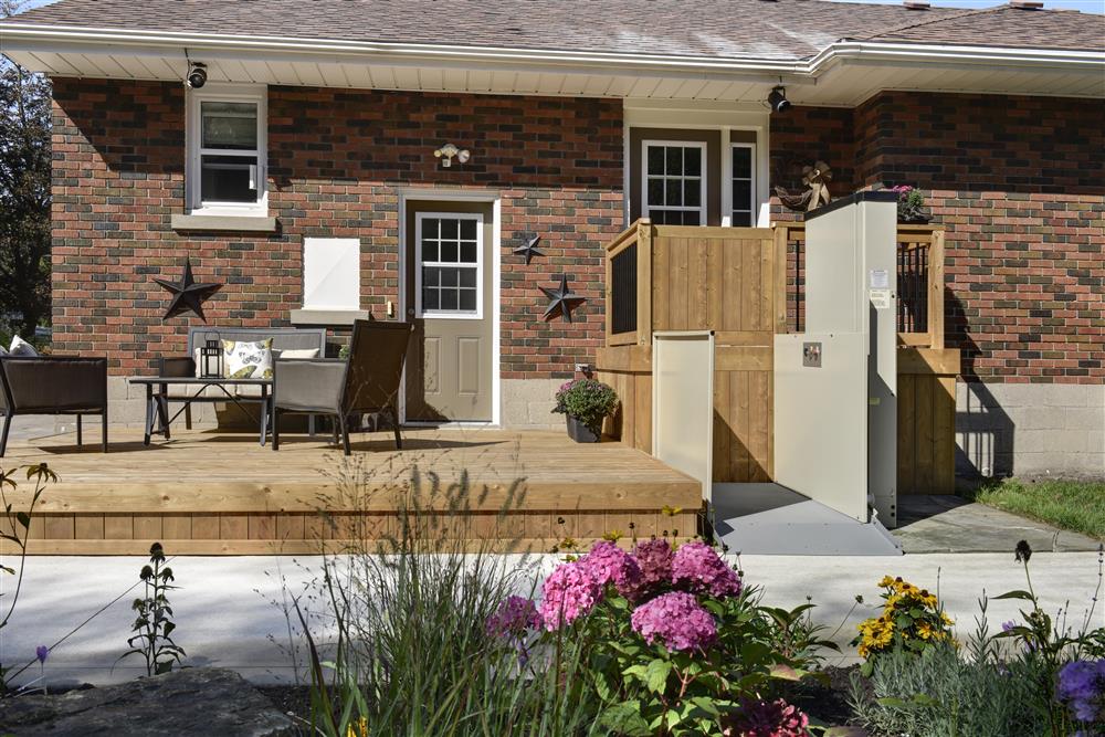 An adapted home entrance for wheelchair users