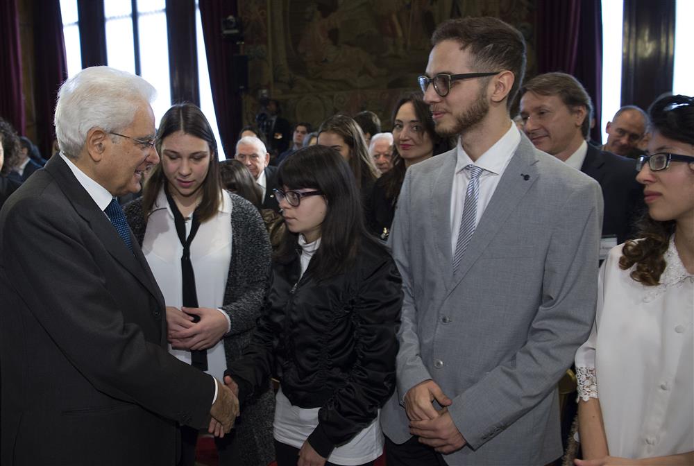 The Italian president meets people with disability.
